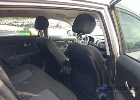 2015 Kia Sportage Lx z USA, uszkodzony, nr VIN KNDPBCAC5F7727816